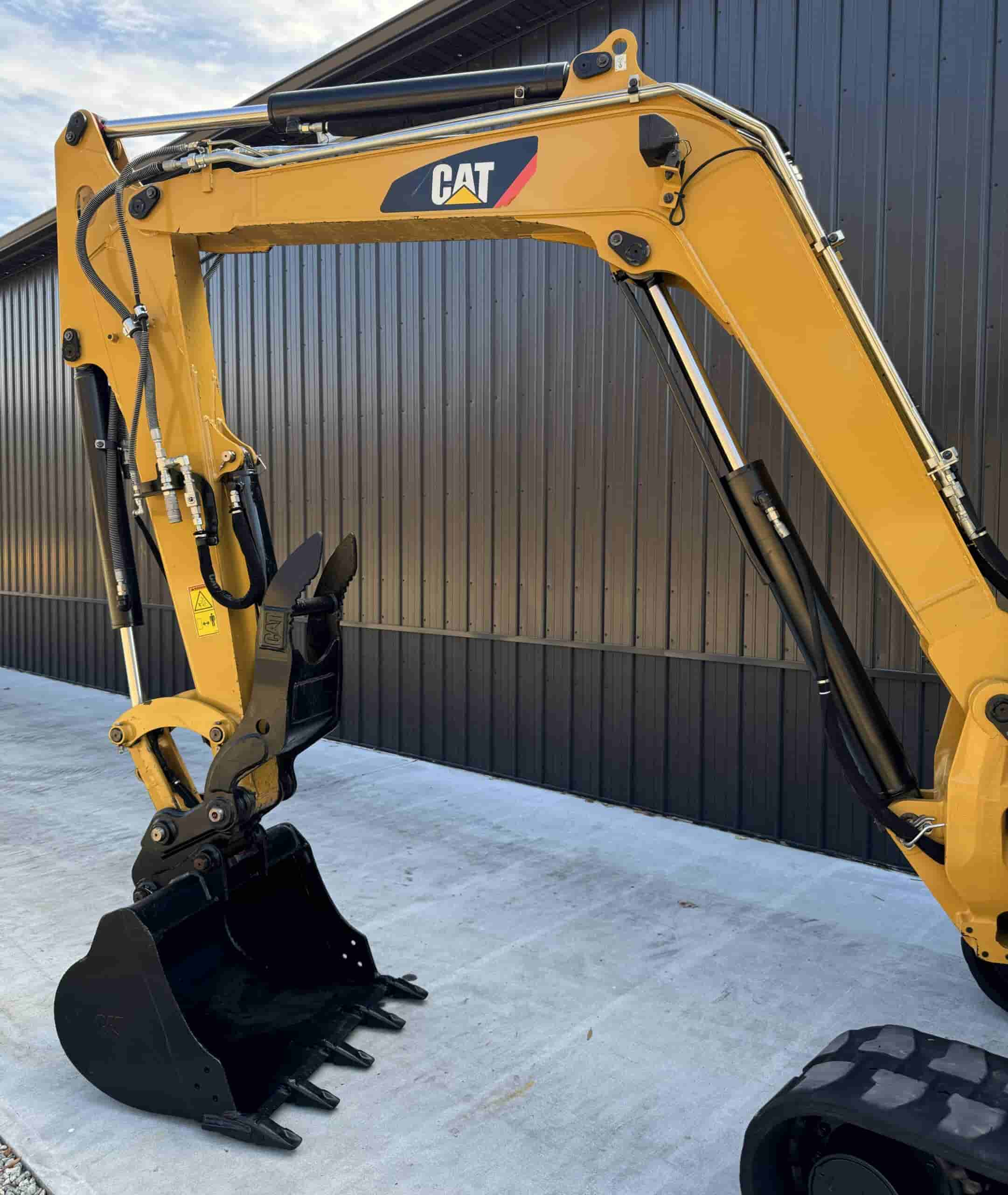 2019 CAT 305.5E2
